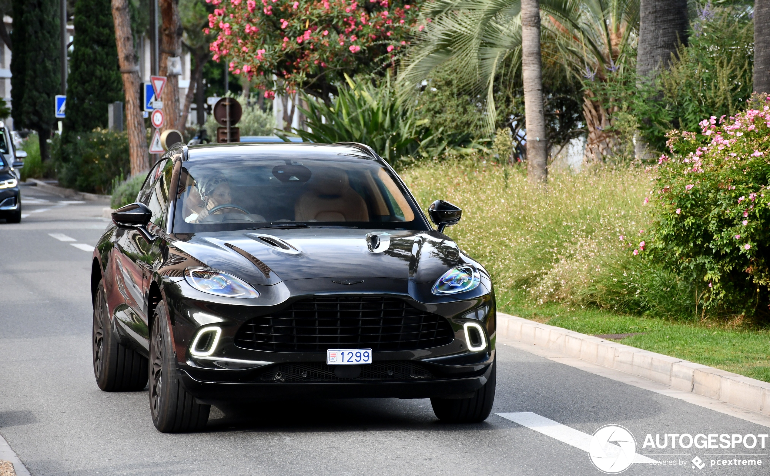 Aston Martin DBX