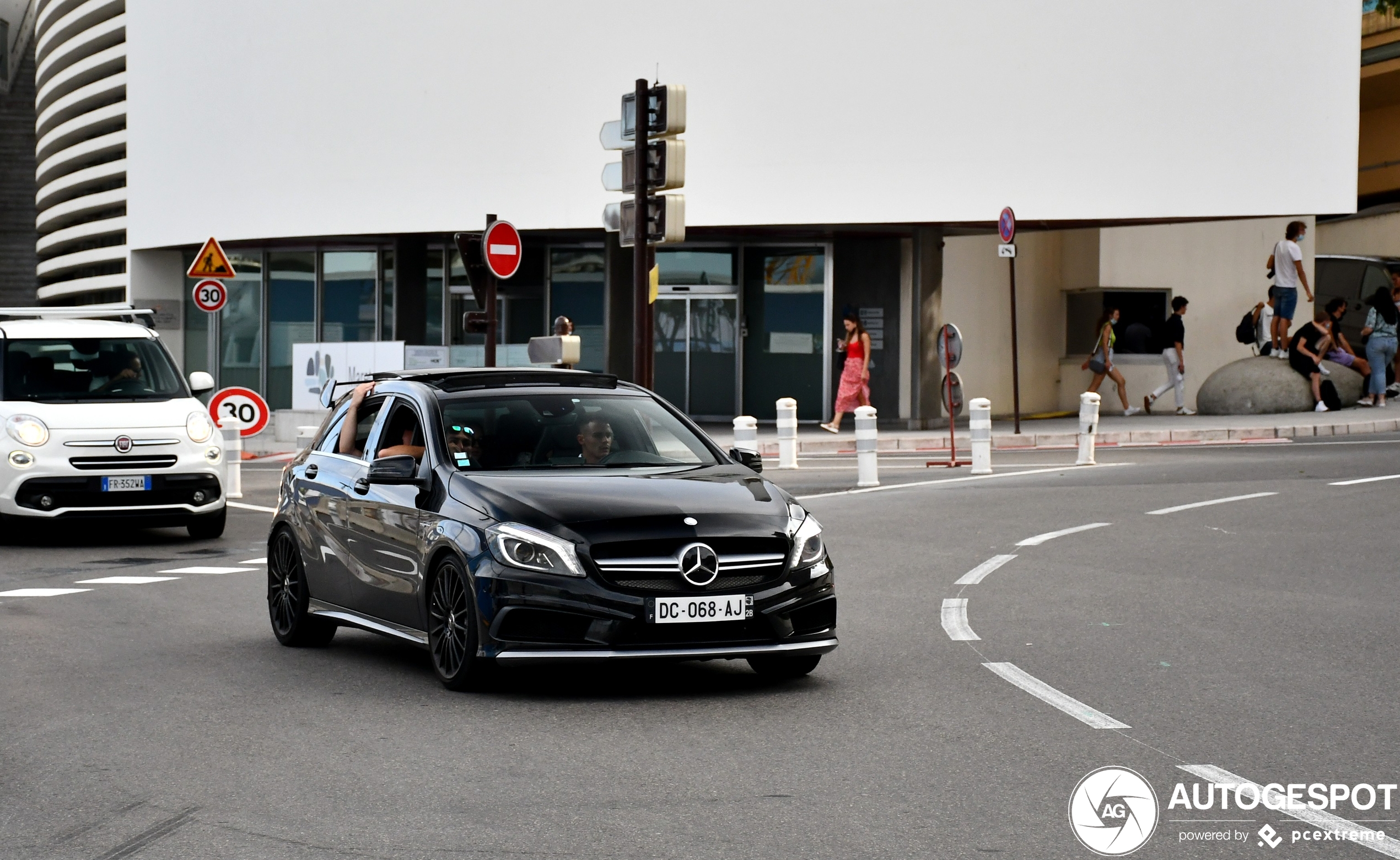 Mercedes-Benz A 45 AMG