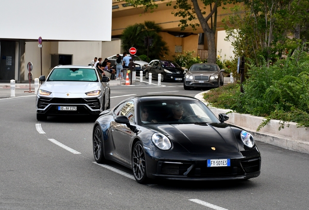 Porsche 992 Carrera 4S