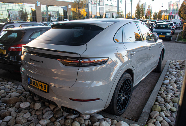 Porsche Cayenne Coupé Turbo S E-Hybrid