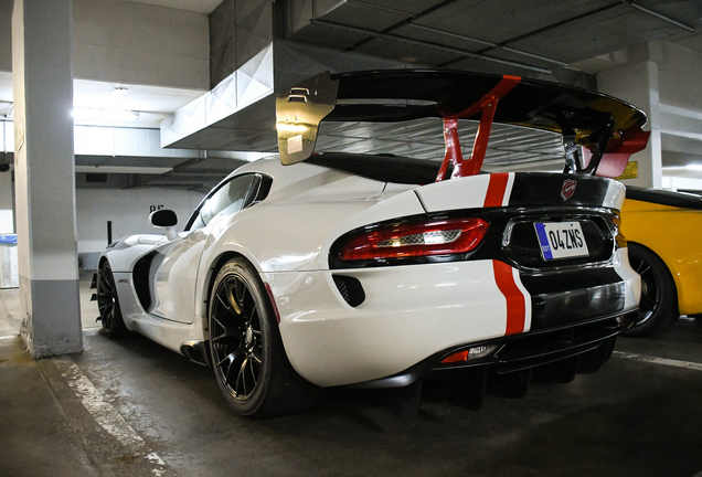 SRT 2016 Viper ACR Extreme