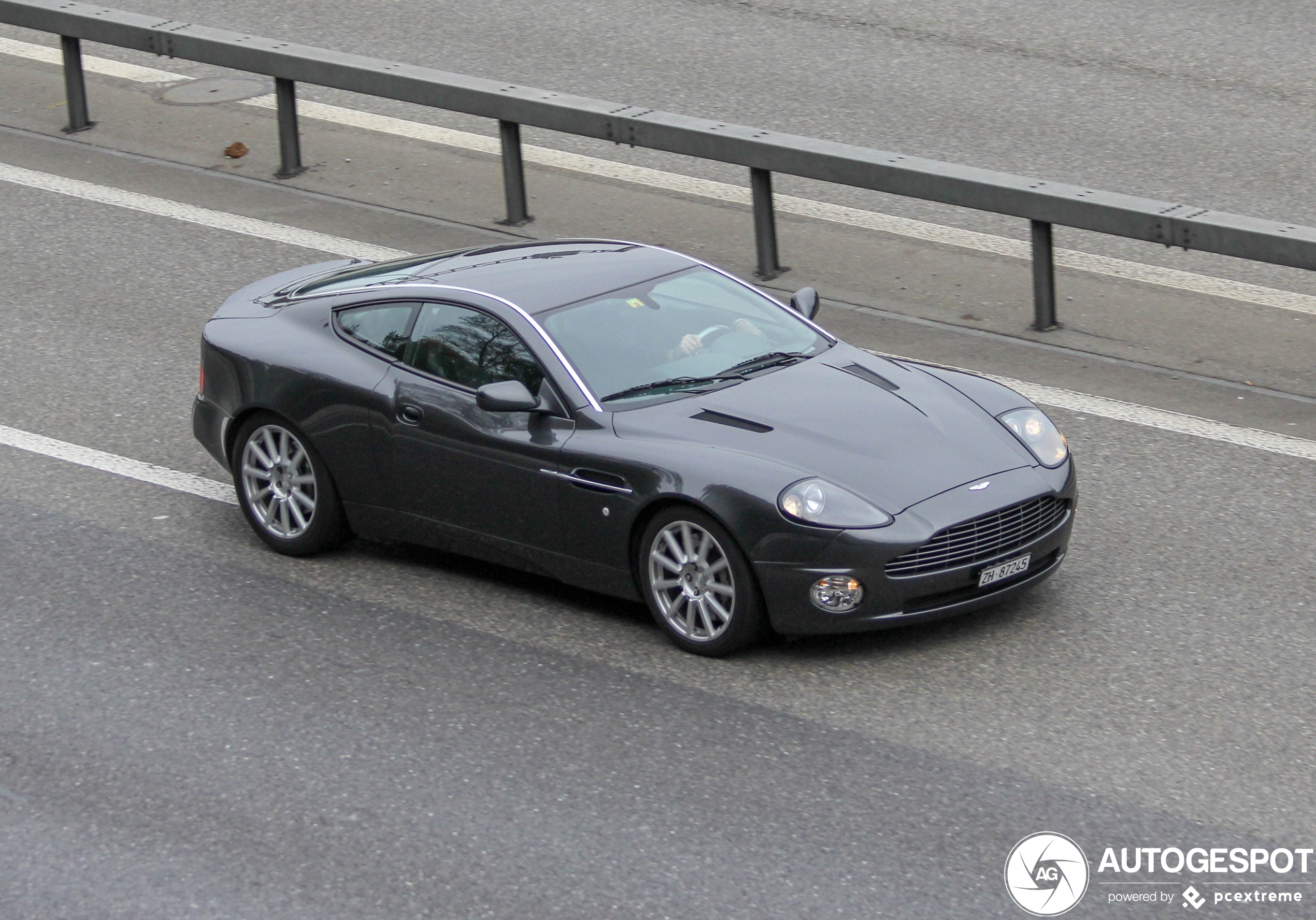 Aston Martin Vanquish S