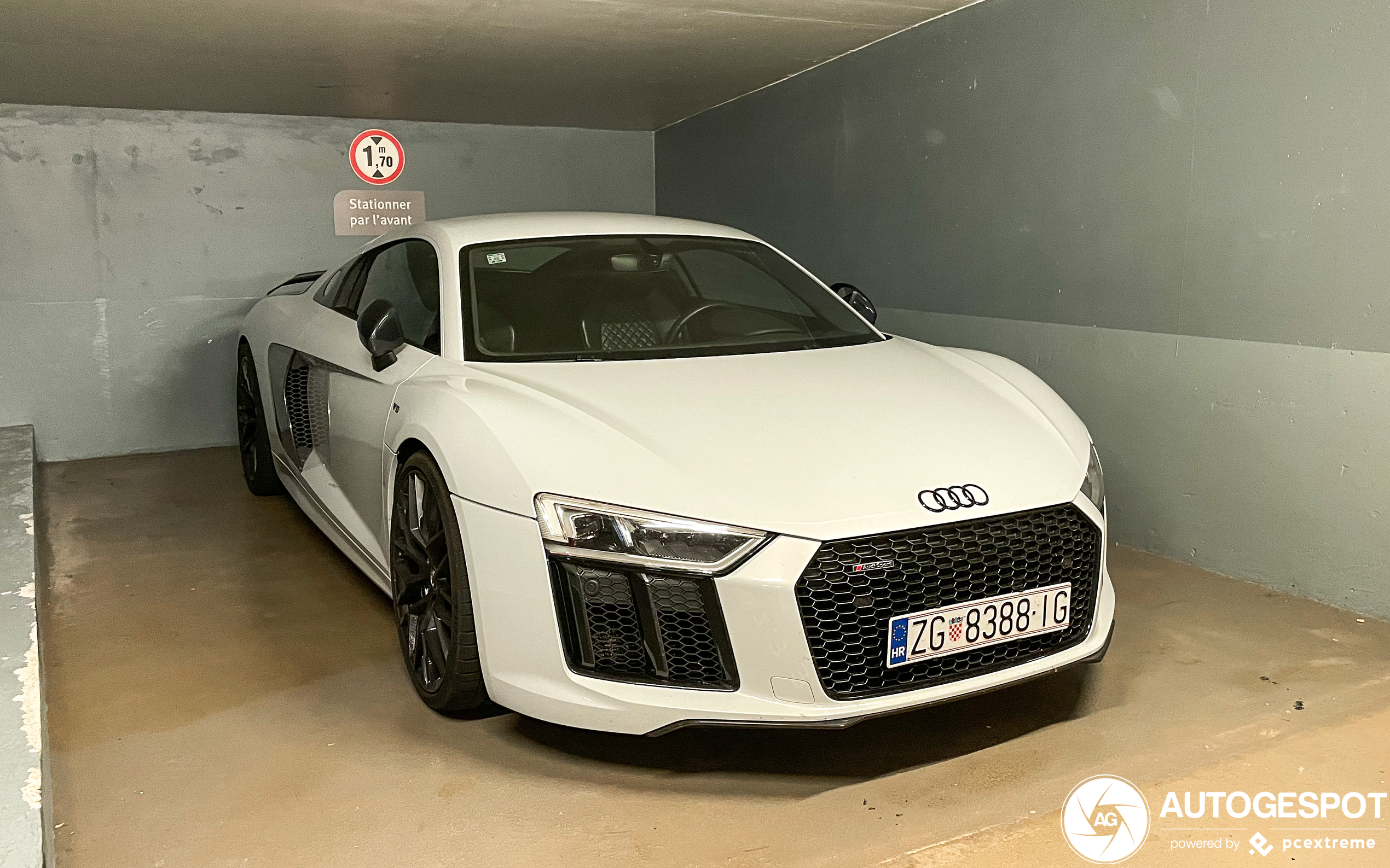 Audi R8 V10 Plus 2015