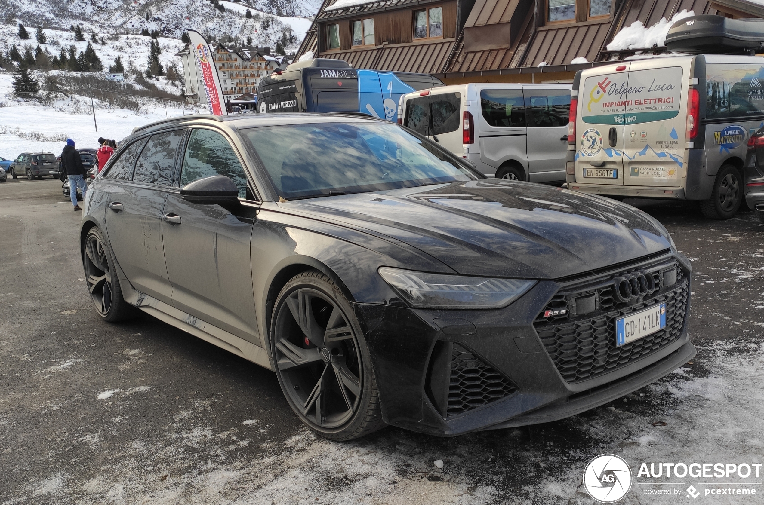 Audi RS6 Avant C8