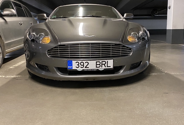 Aston Martin DB9