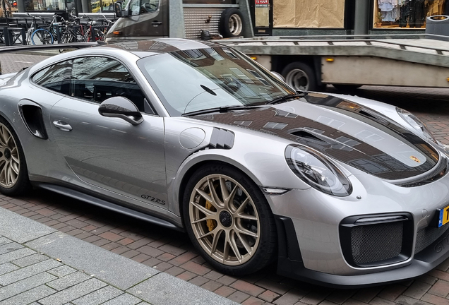 Porsche 991 GT2 RS Weissach Package