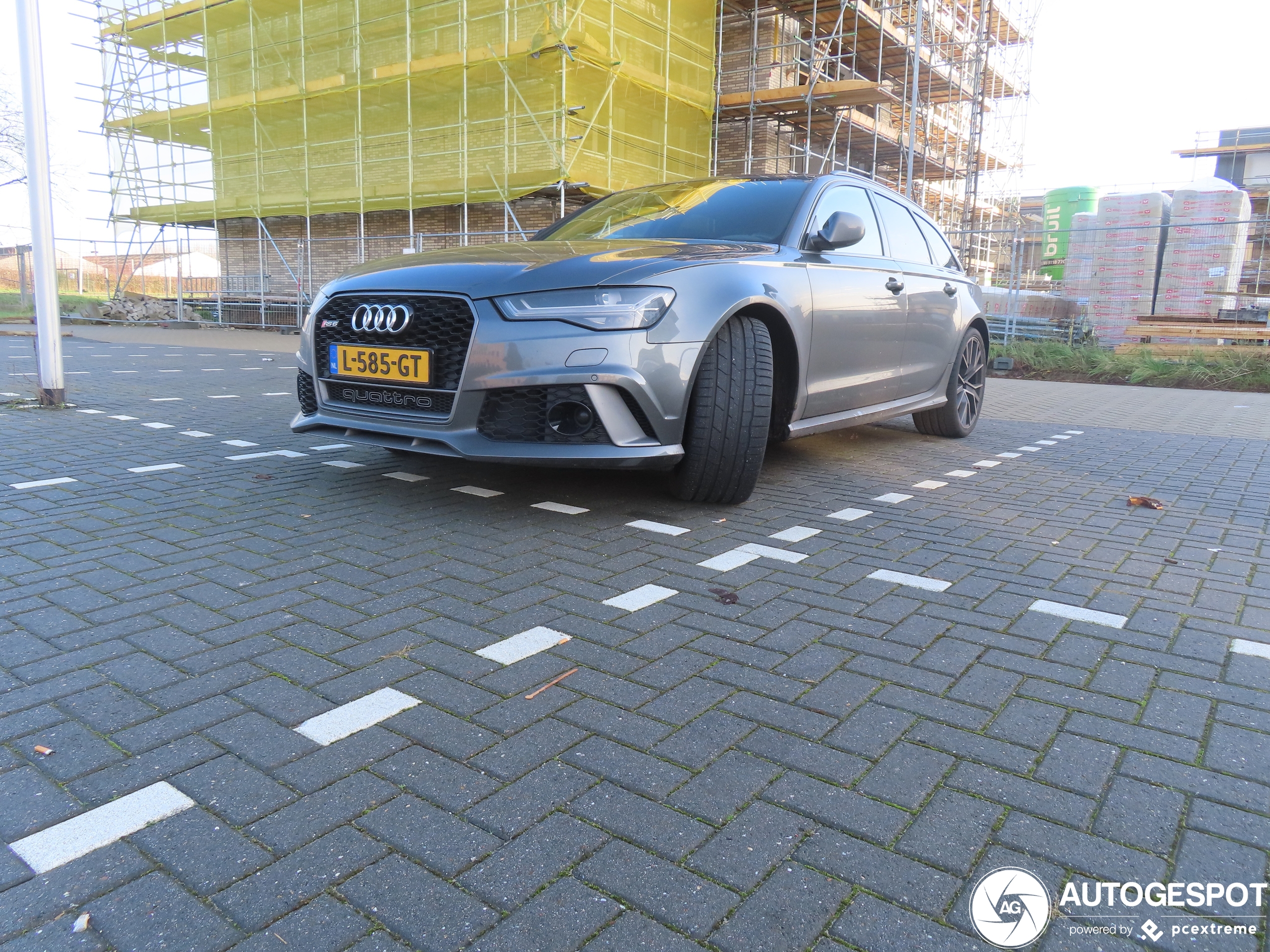 Audi RS6 Avant C7 2015