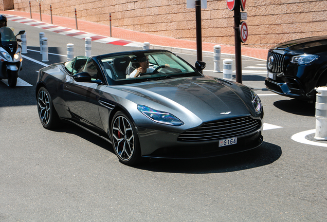 Aston Martin DB11 V8 Volante