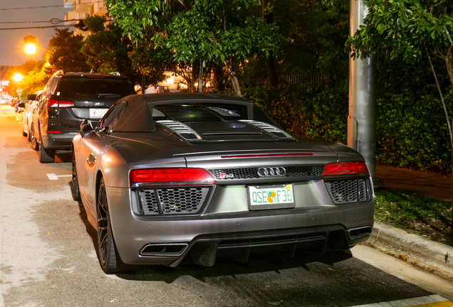 Audi R8 V10 Spyder 2016