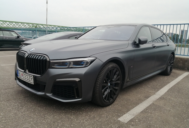 BMW M760Li xDrive 2019