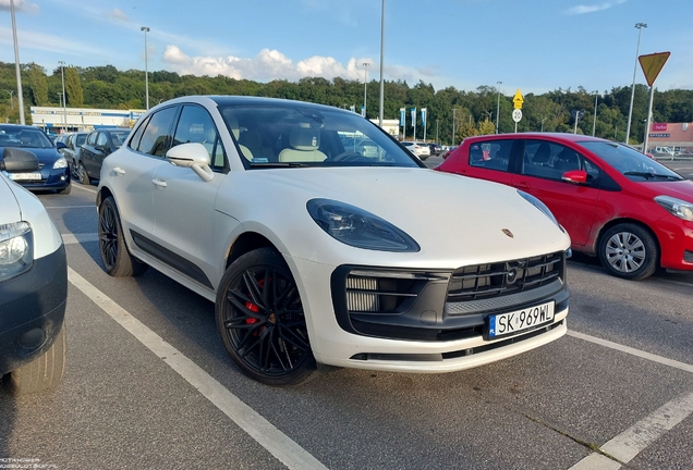 Porsche 95B Macan GTS MkIII