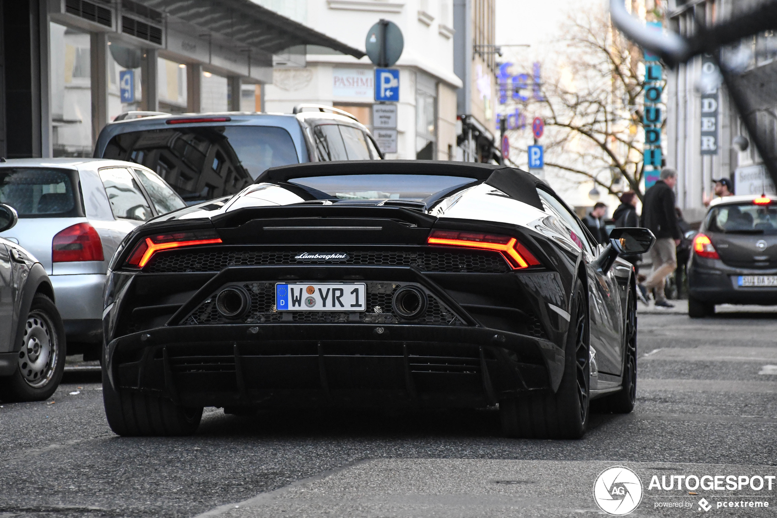 Lamborghini Huracán LP640-4 EVO Spyder