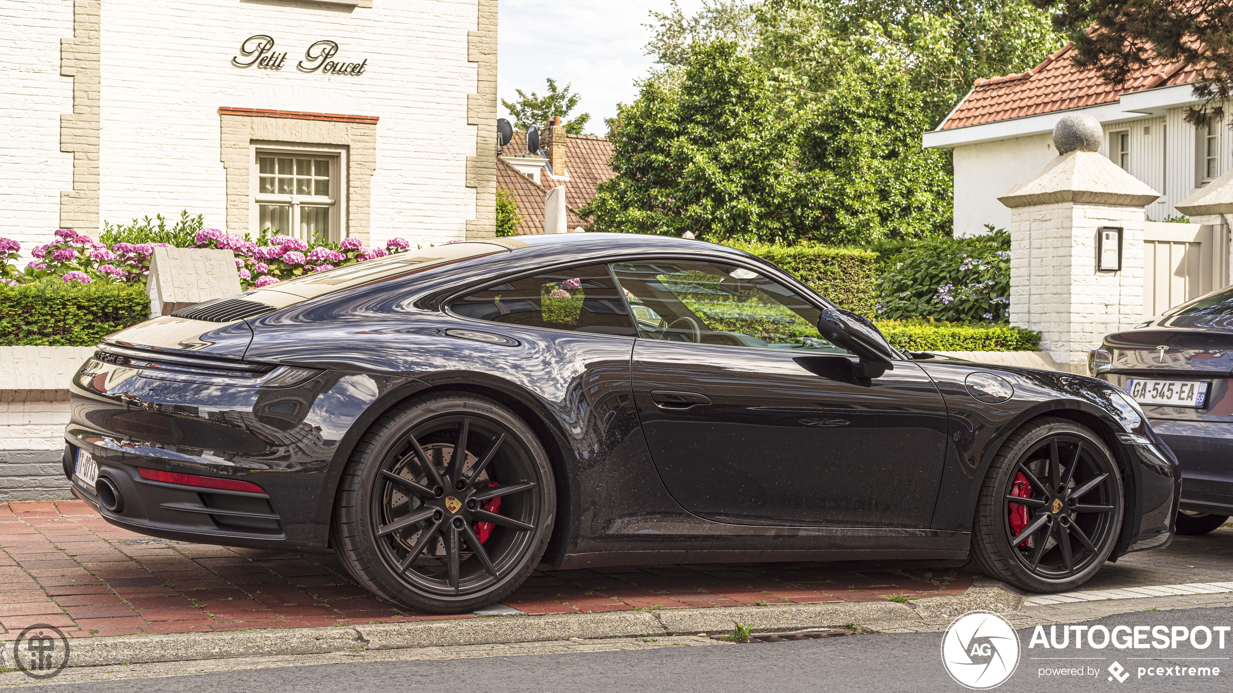 Porsche 992 Carrera 4S