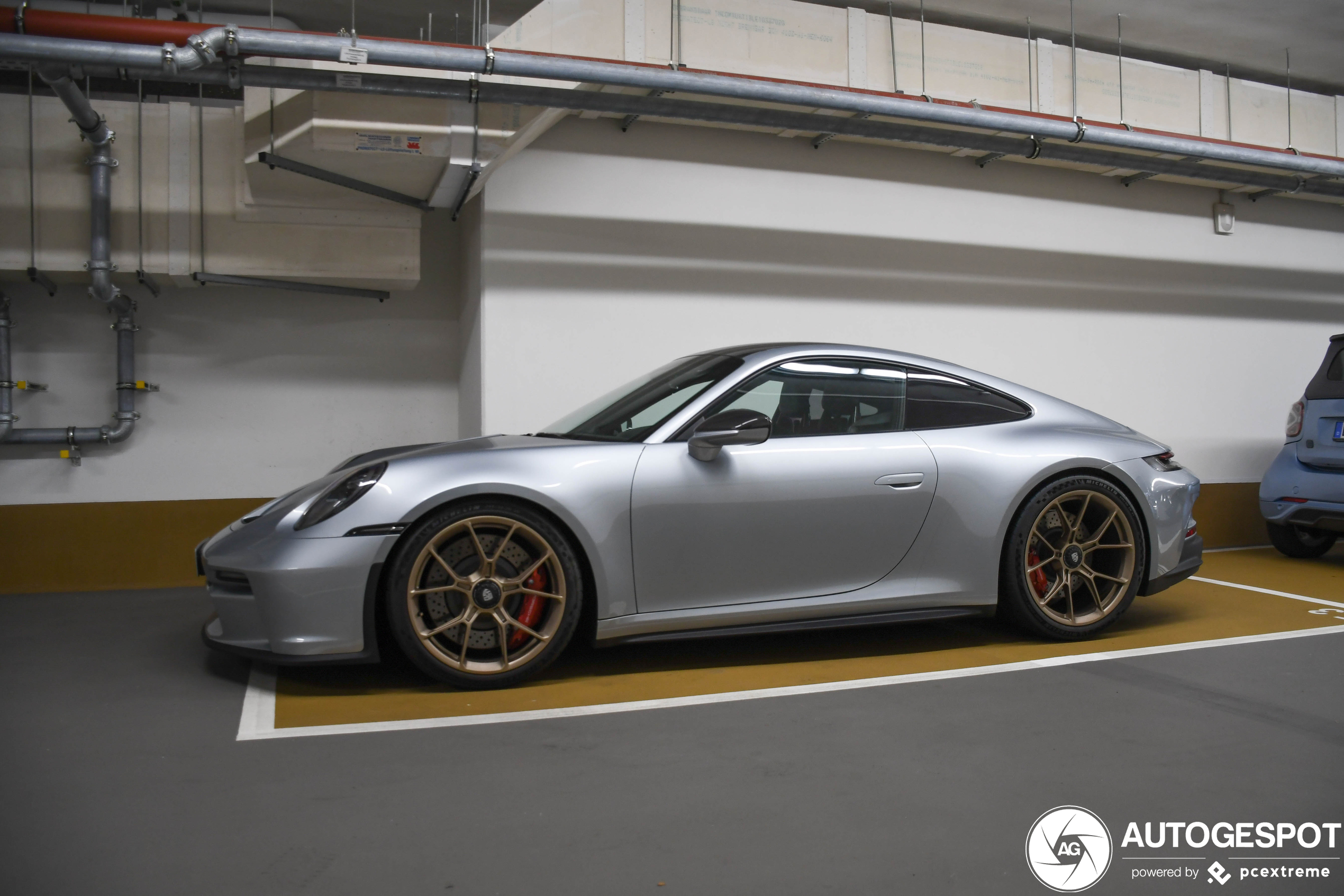 Porsche 992 GT3 Touring