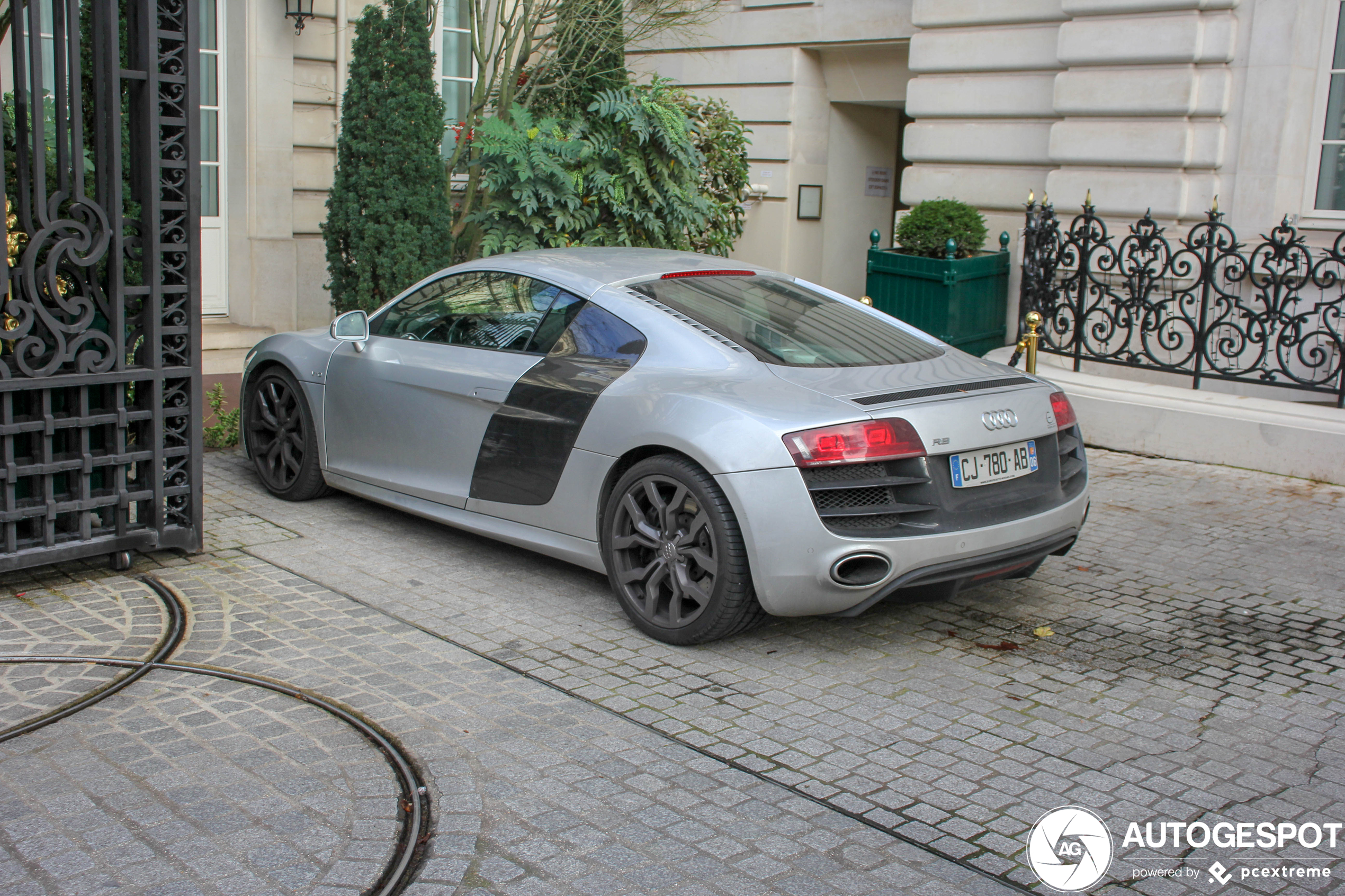 Audi R8 V10