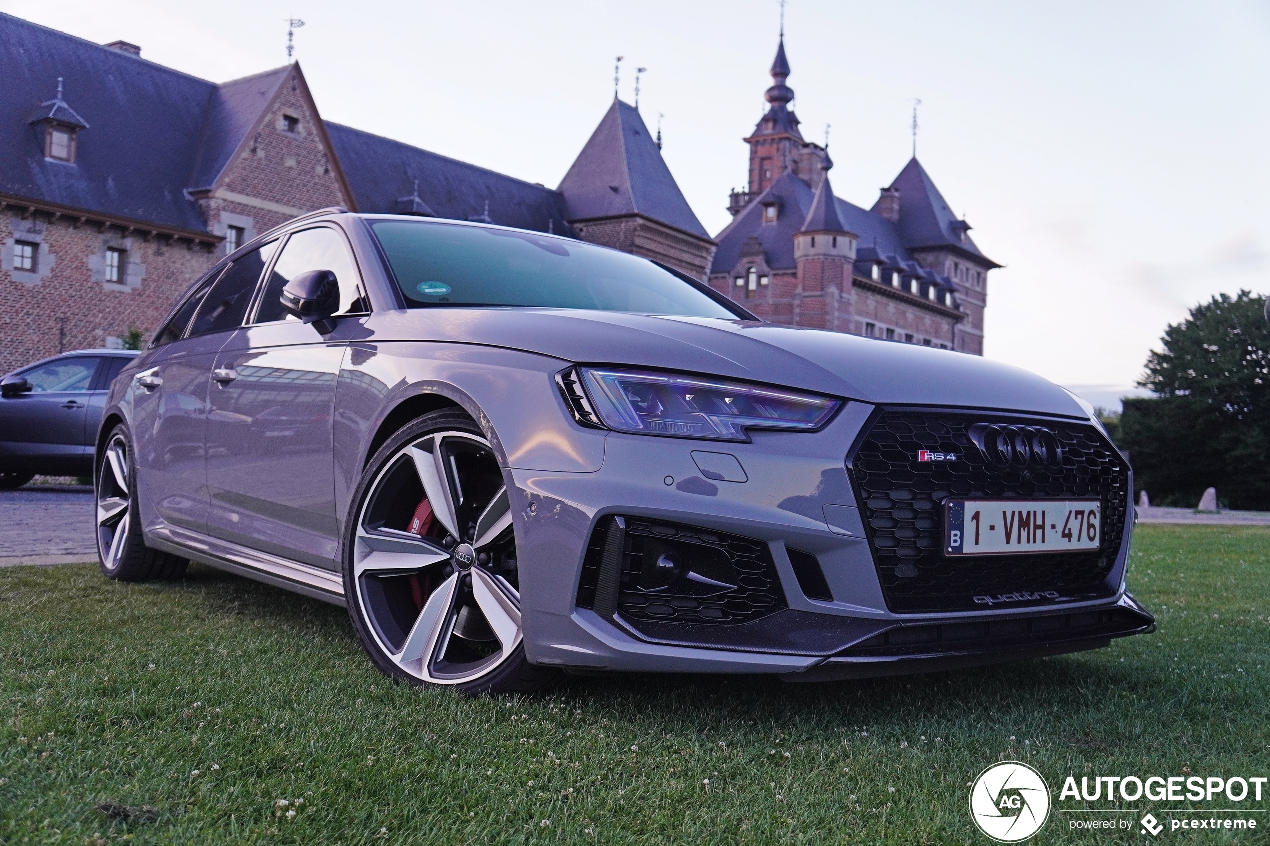 Audi RS4 Avant B9