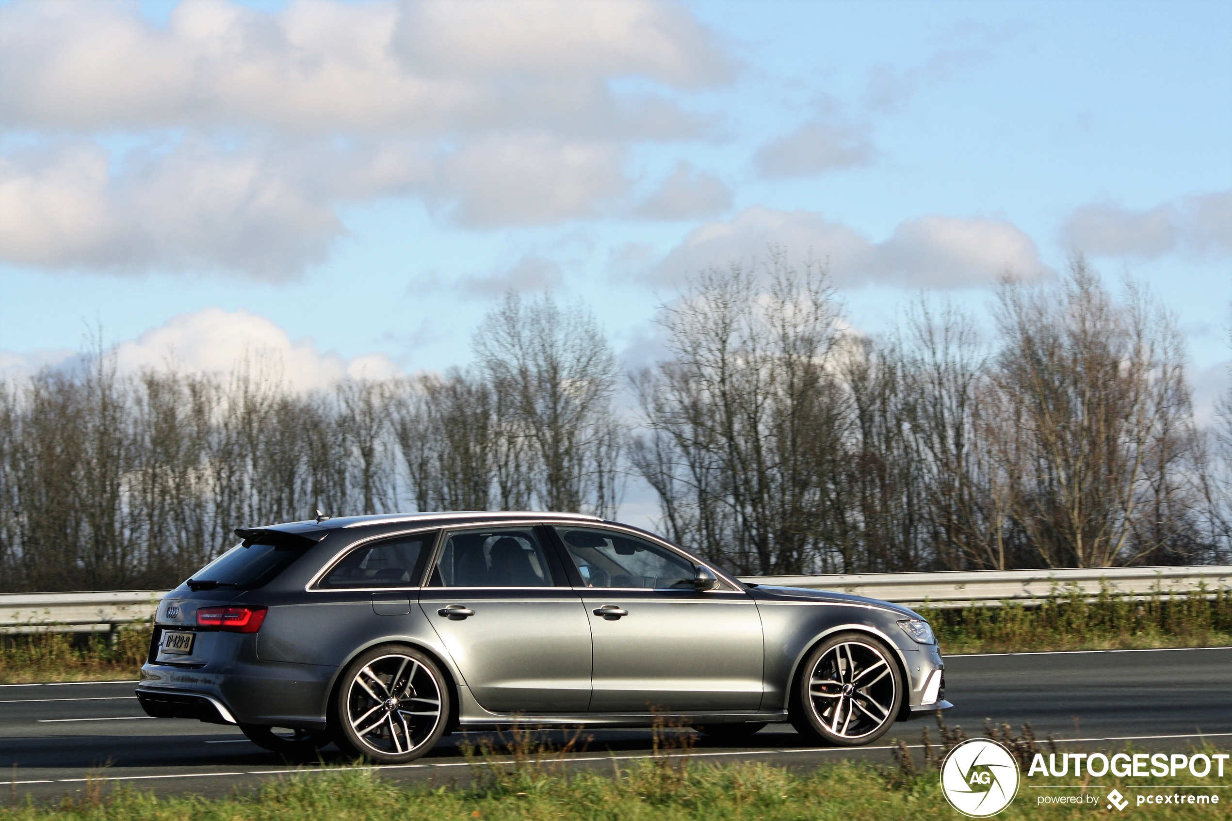 Audi RS6 Avant C7