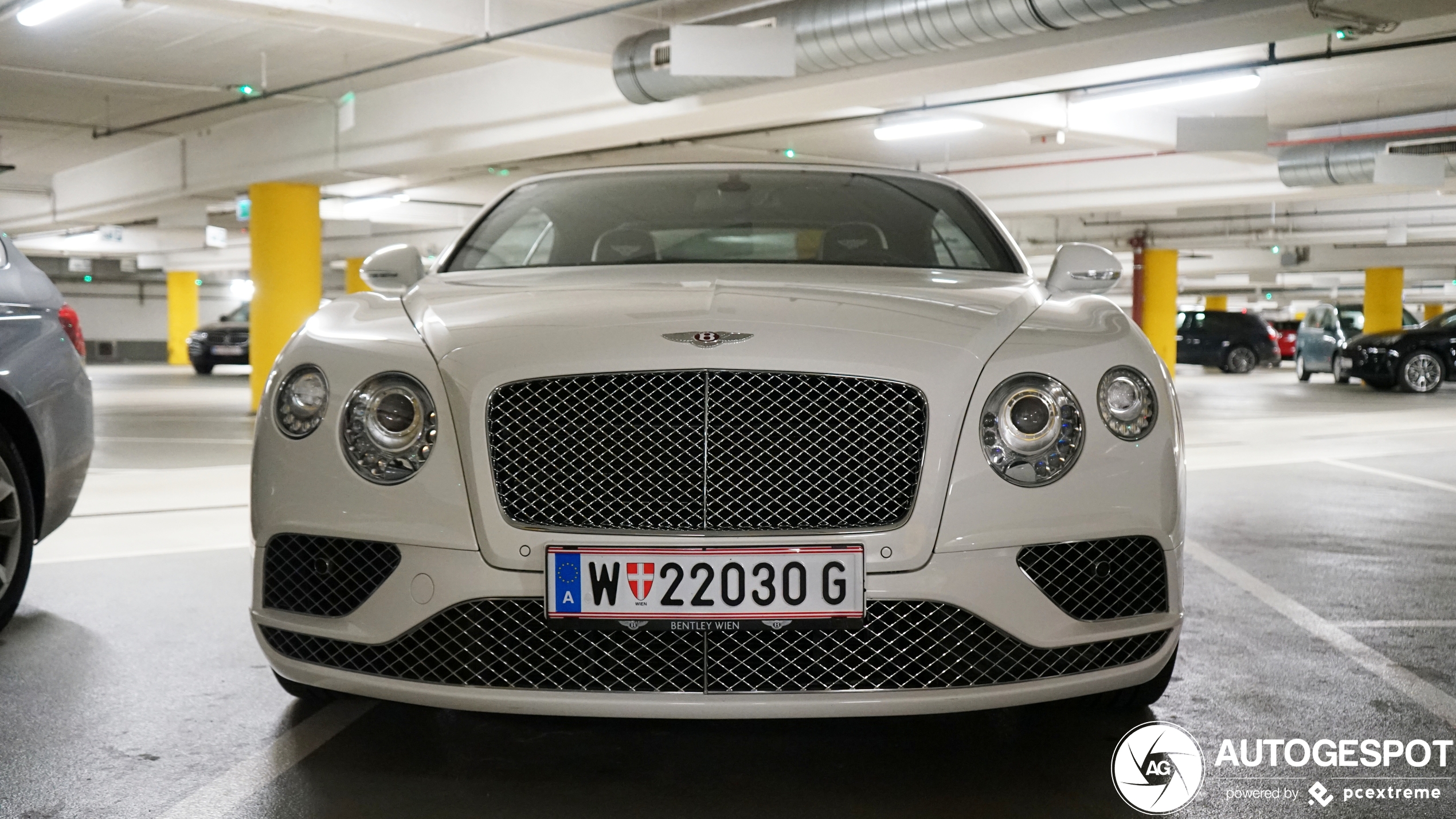 Bentley Continental GTC V8 2016