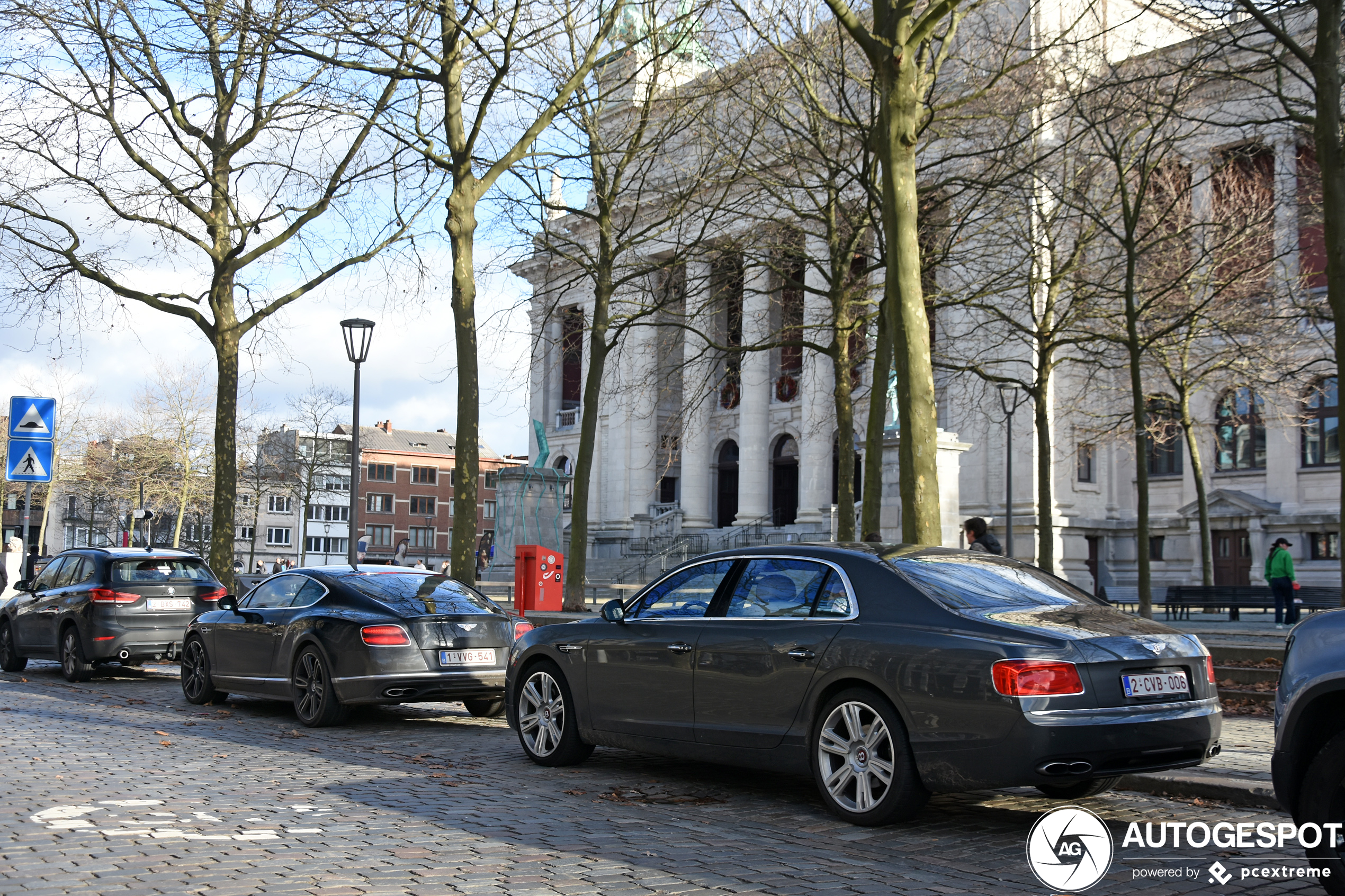 Bentley Flying Spur V8