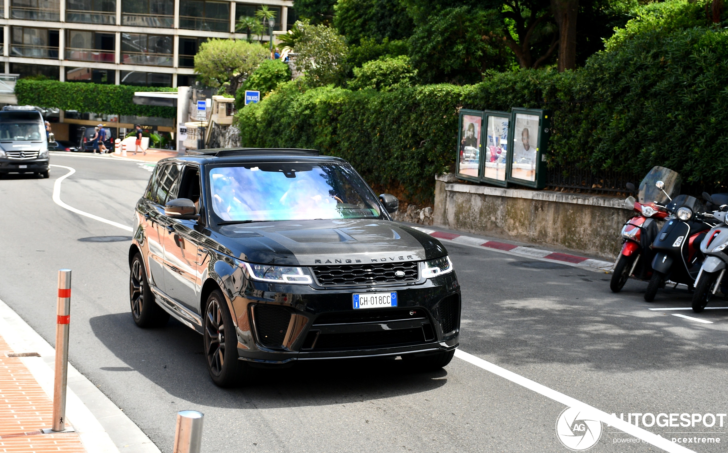 Land Rover Range Rover Sport SVR 2018 Carbon Edition