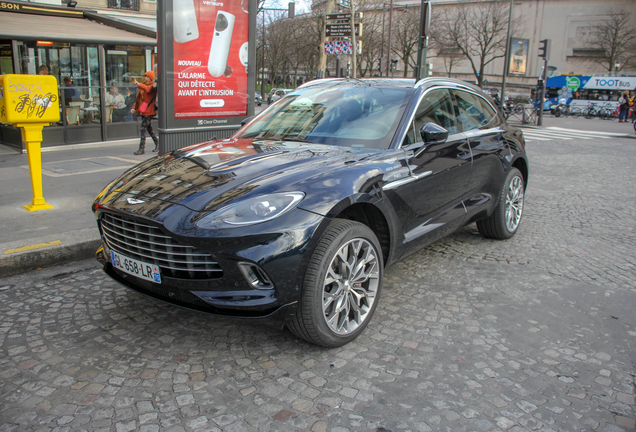Aston Martin DBX
