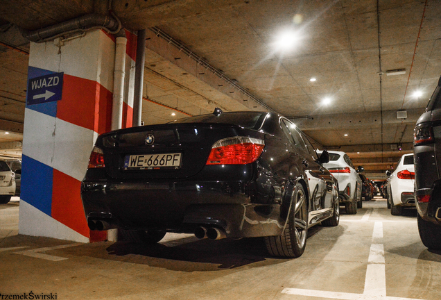 BMW M5 E60 2007