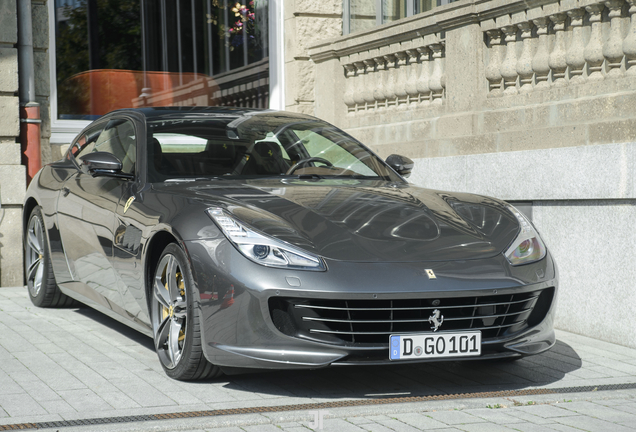 Ferrari GTC4Lusso