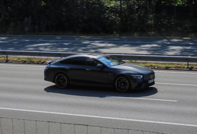 Mercedes-AMG GT 63 S X290