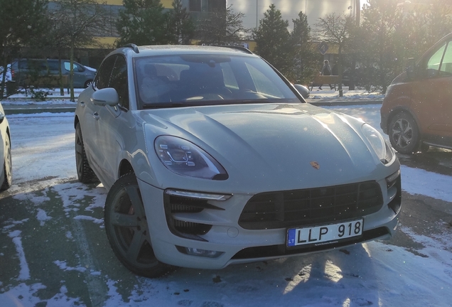 Porsche 95B Macan GTS