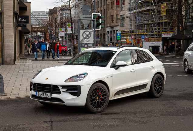 Porsche 95B Macan GTS MkII