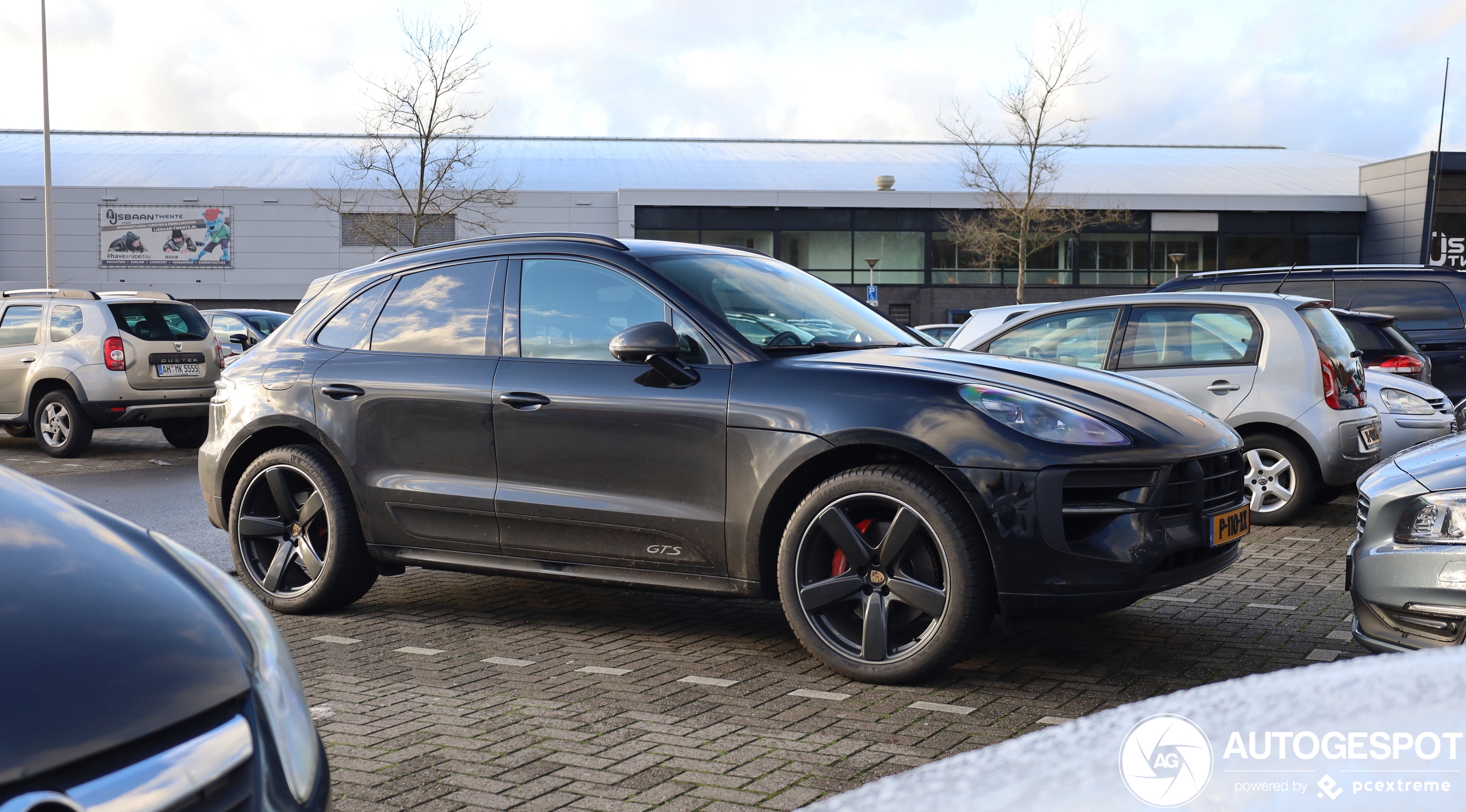 Porsche 95B Macan GTS MkII