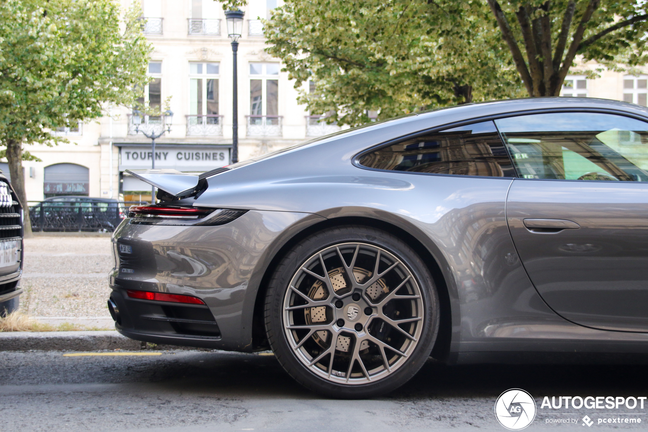 Porsche 992 Carrera 4S