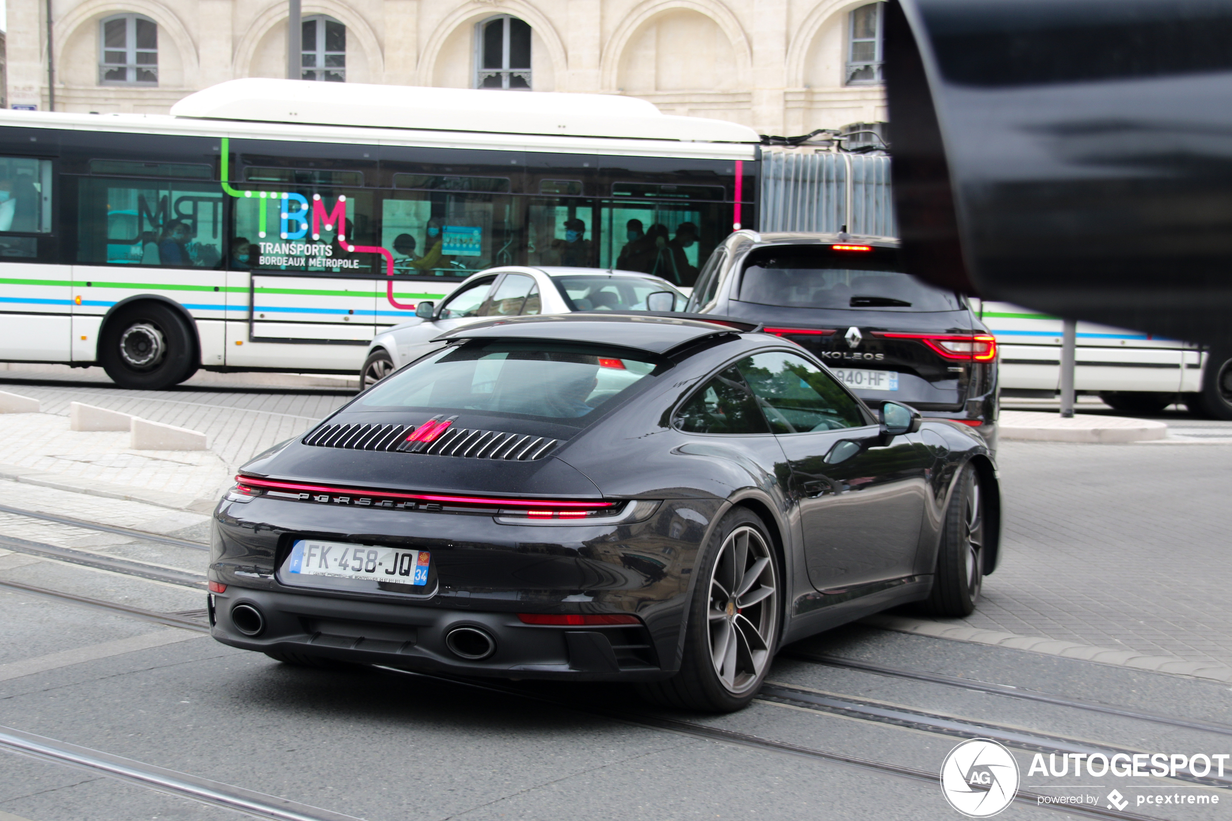 Porsche 992 Carrera 4S