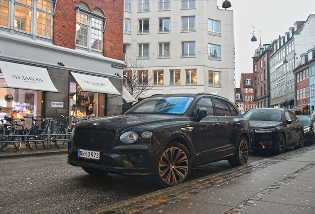 Bentley Bentayga Hybrid 2021 First Edition