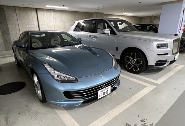 Ferrari GTC4Lusso T