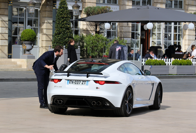 Jaguar F-TYPE SVR Coupé 2017