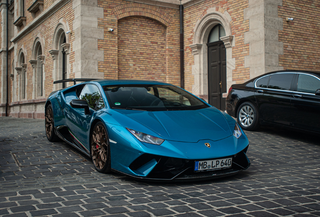 Lamborghini Huracán LP640-4 Performante