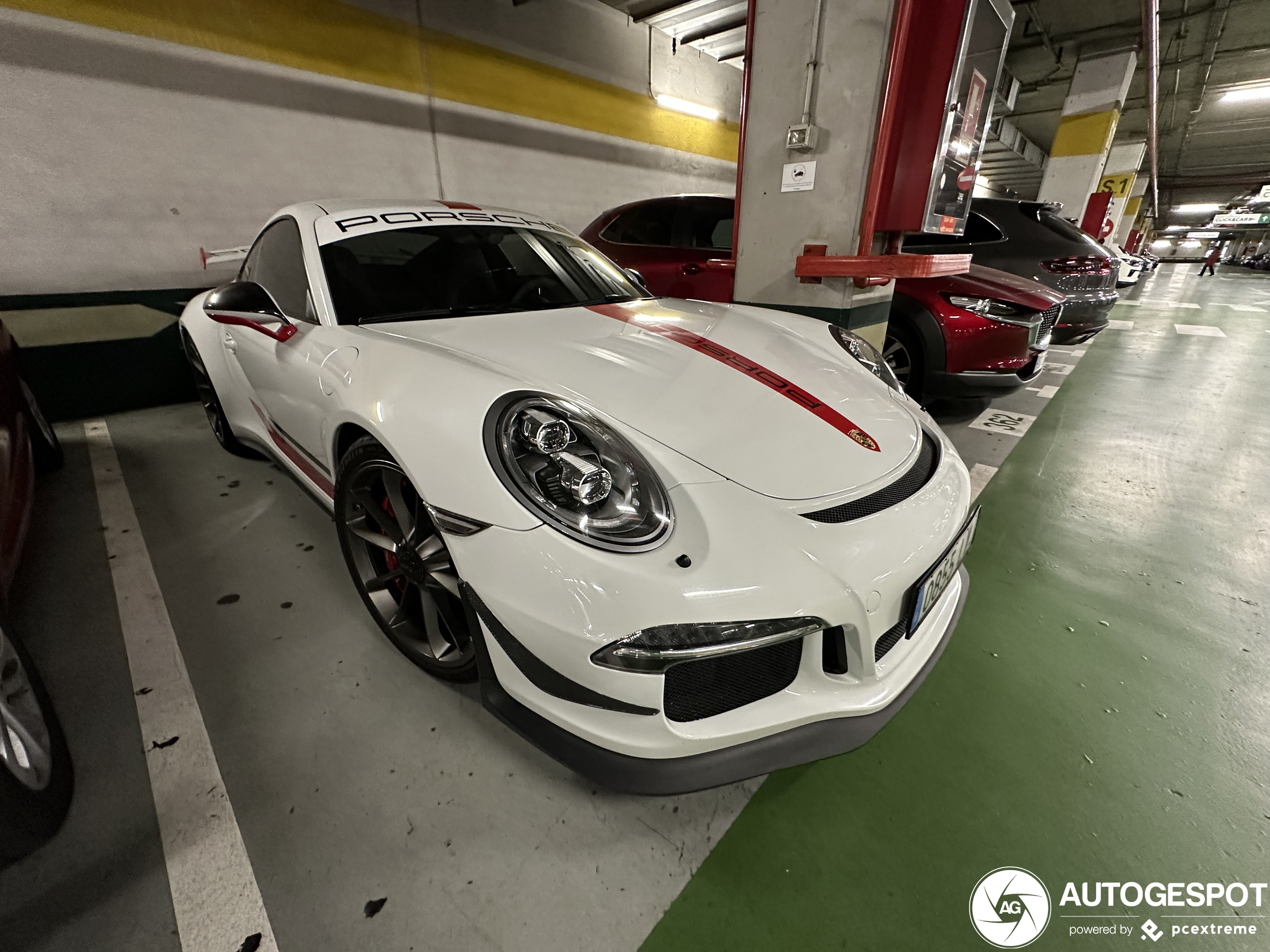 Porsche Manthey Racing 991 GT3 MR