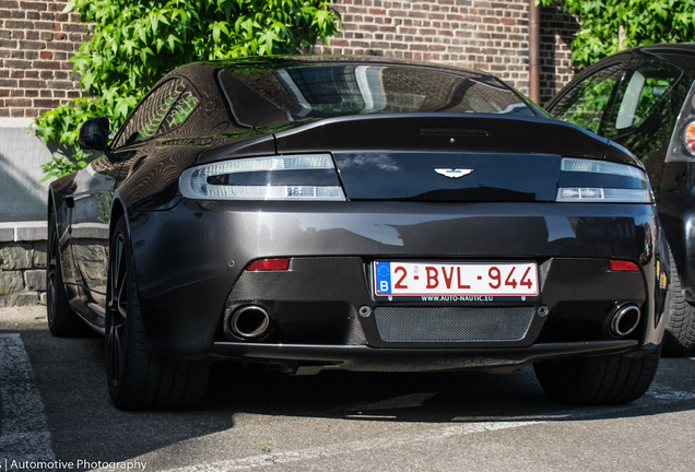 Aston Martin V8 Vantage S