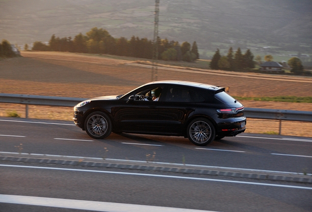 Porsche 95B Macan Turbo MkII