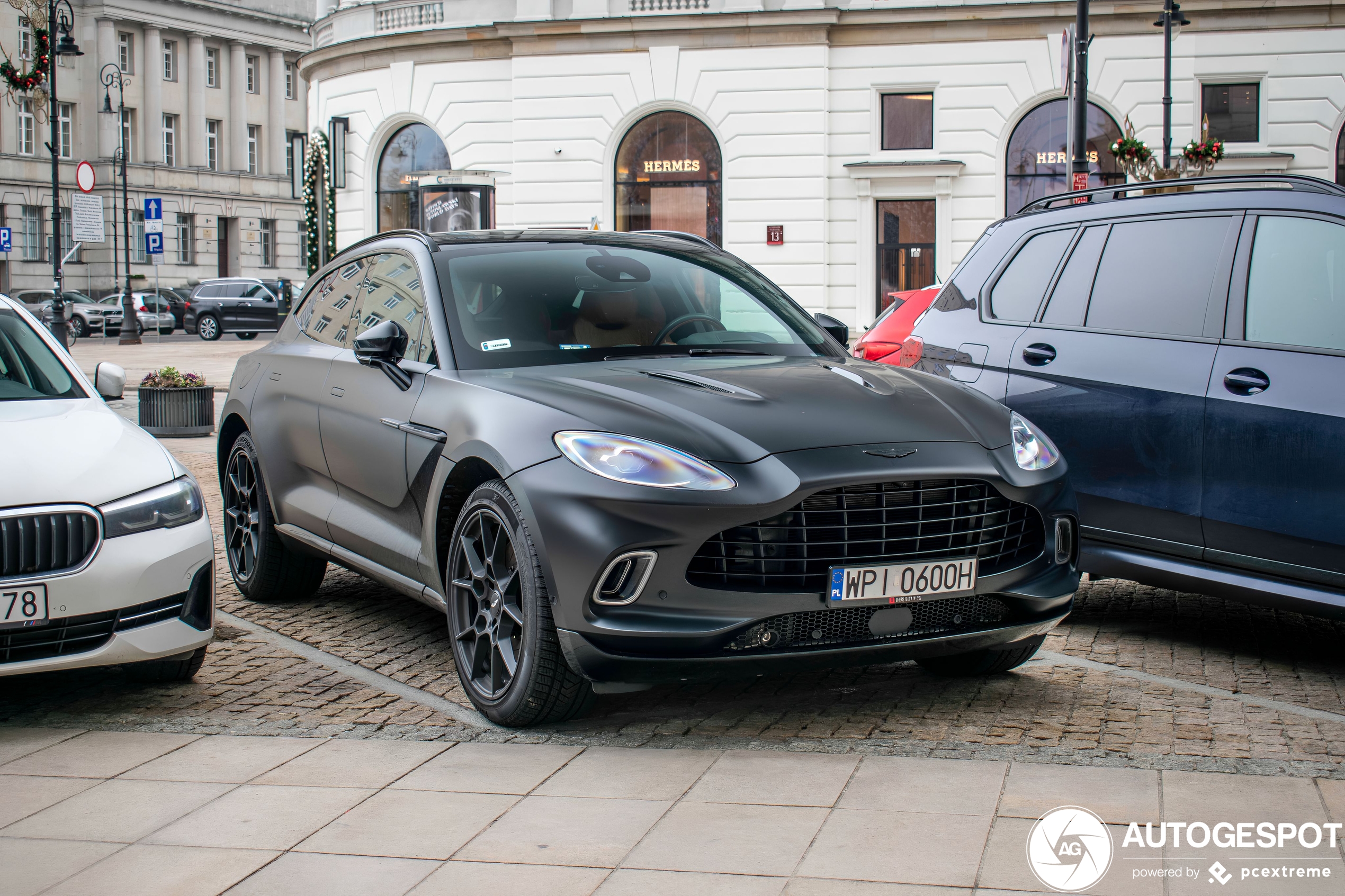 Aston Martin DBX