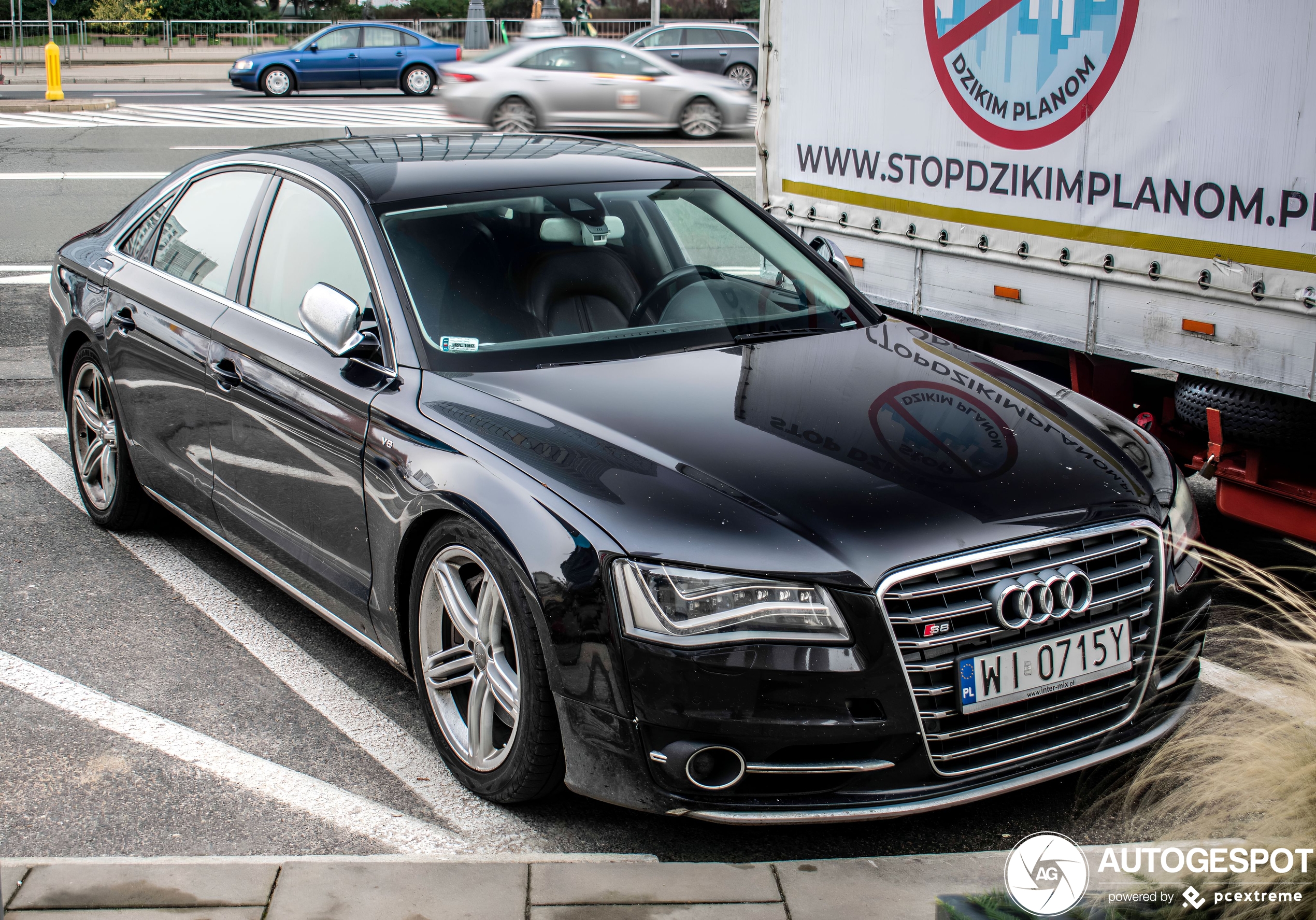 Audi S8 D4