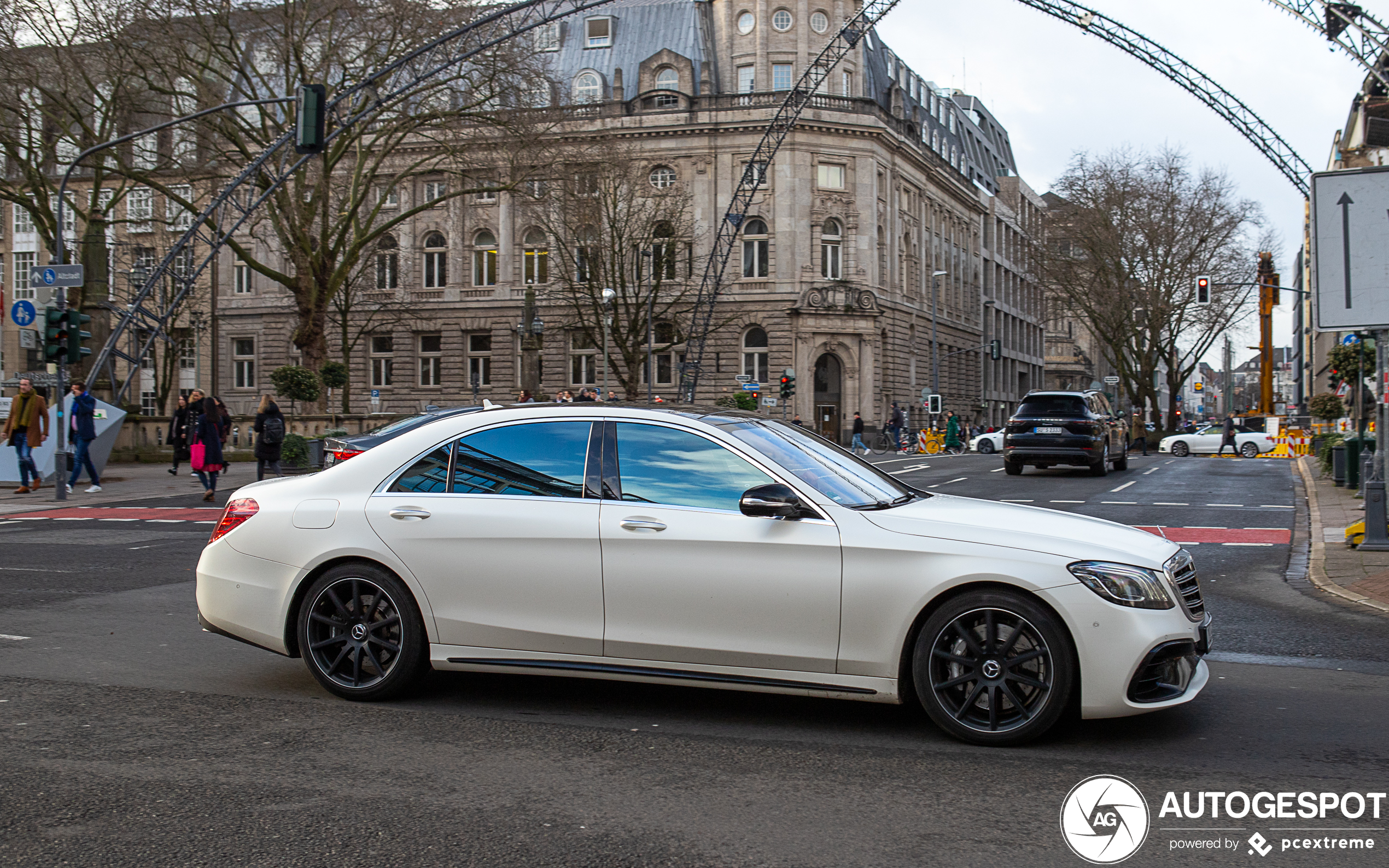 Mercedes-AMG S 63 V222 2017