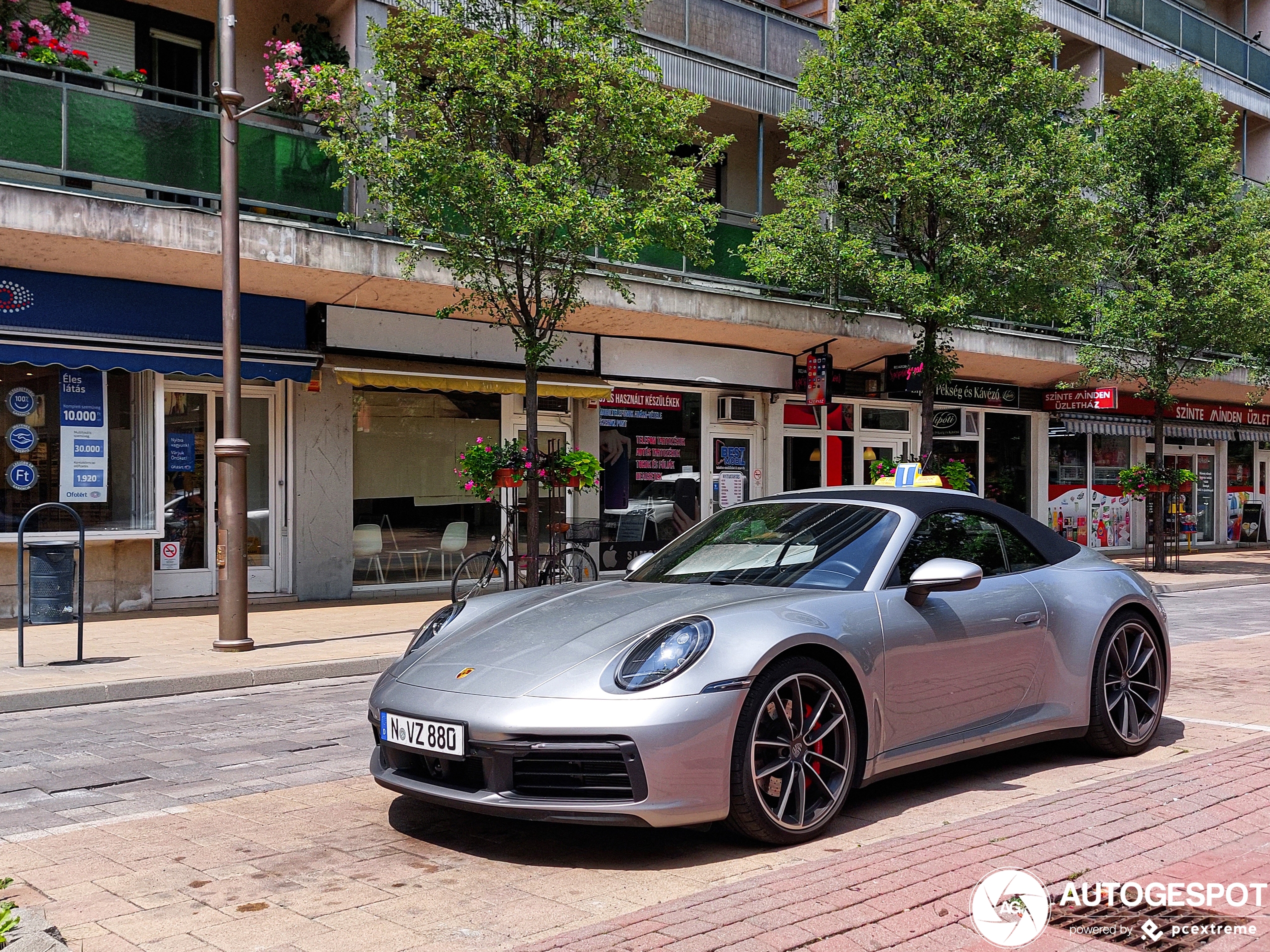 Porsche 992 Carrera 4S Cabriolet