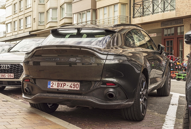 Aston Martin DBX