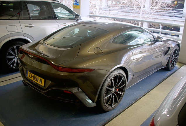 Aston Martin V8 Vantage 2018