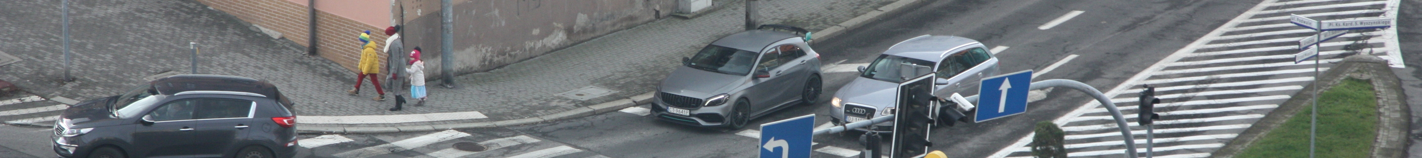 Mercedes-AMG A 45 W176 2015