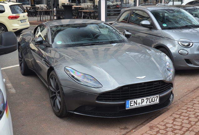 Aston Martin DB11 V8