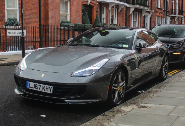 Ferrari GTC4Lusso