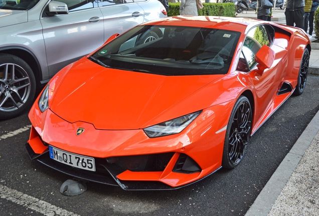 Lamborghini Huracán LP640-4 EVO